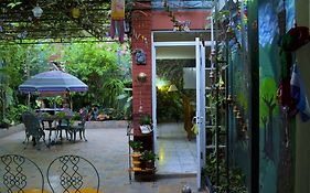 Hotel Oasis